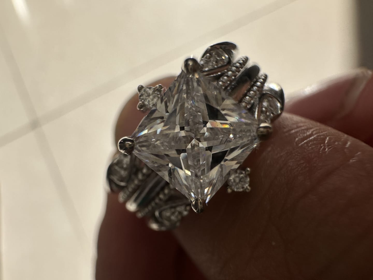 Customer photo review of Solarii Noble Crown Design Princess Cut Insert Wedding Ring Set