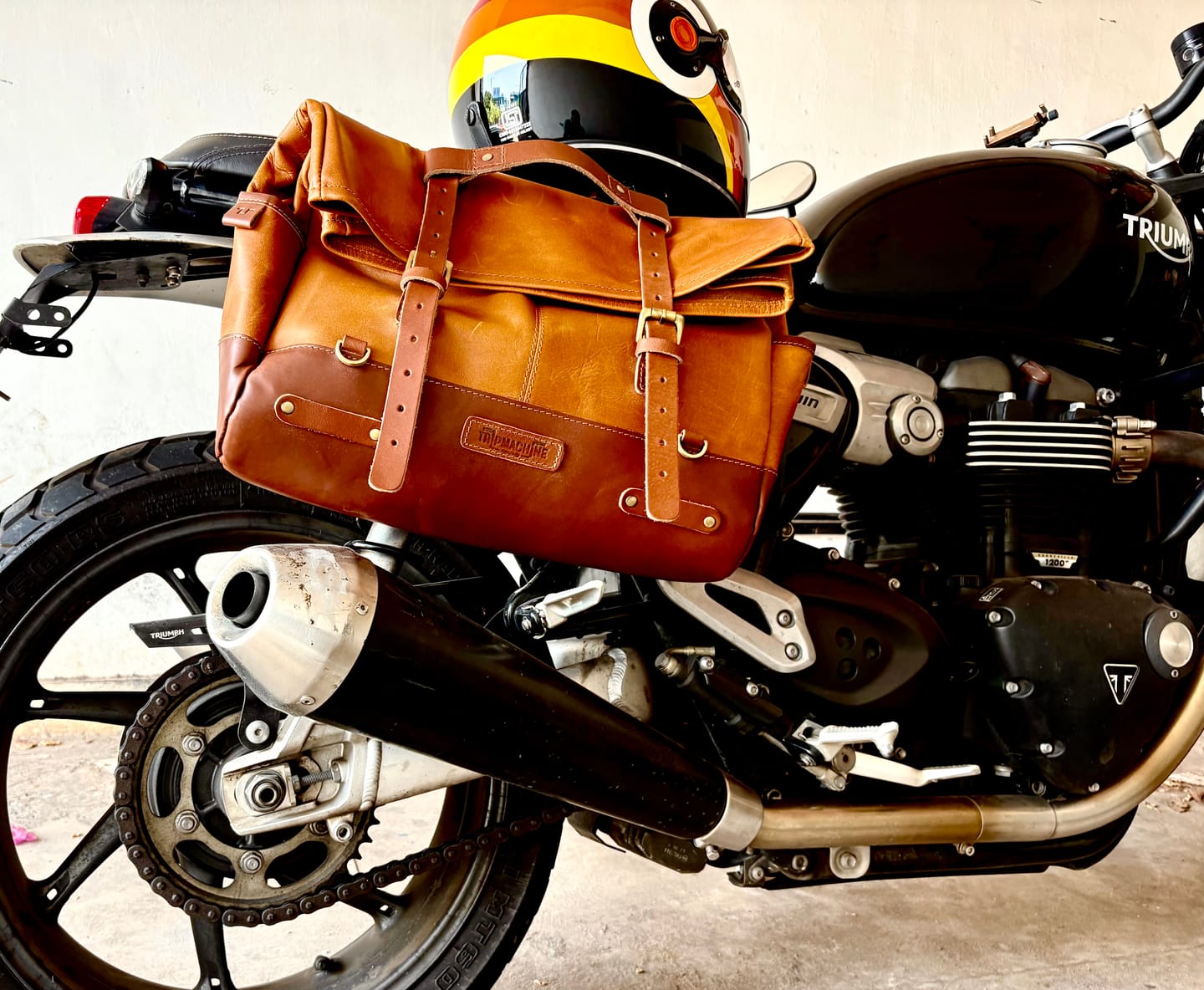 Customer photo review of outlaw saddlebag