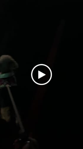 Customer video review of LaRoo萊諾 趣味榛子發光吊墜