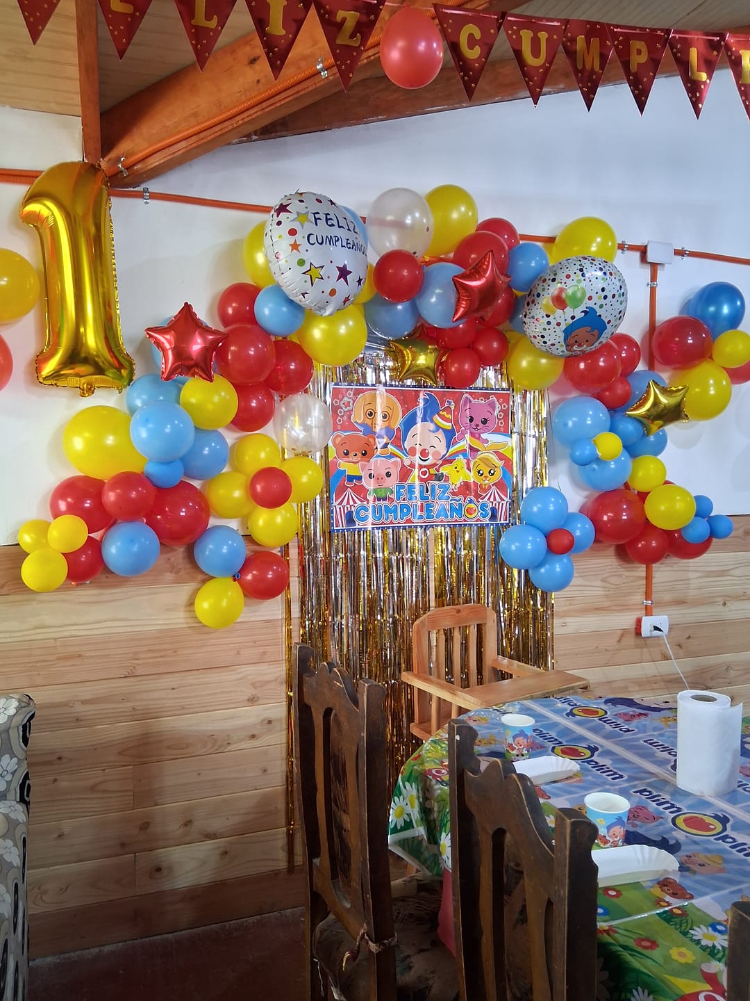 Customer photo review of Set decoración cumpleaños payaso plim plim 100 Piezas