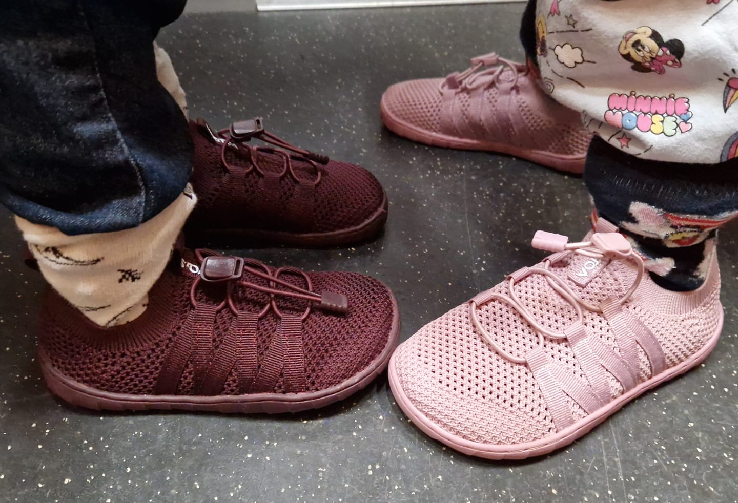 Customer photo review of Vaistoa Riemu lasten paljasjalkakengät