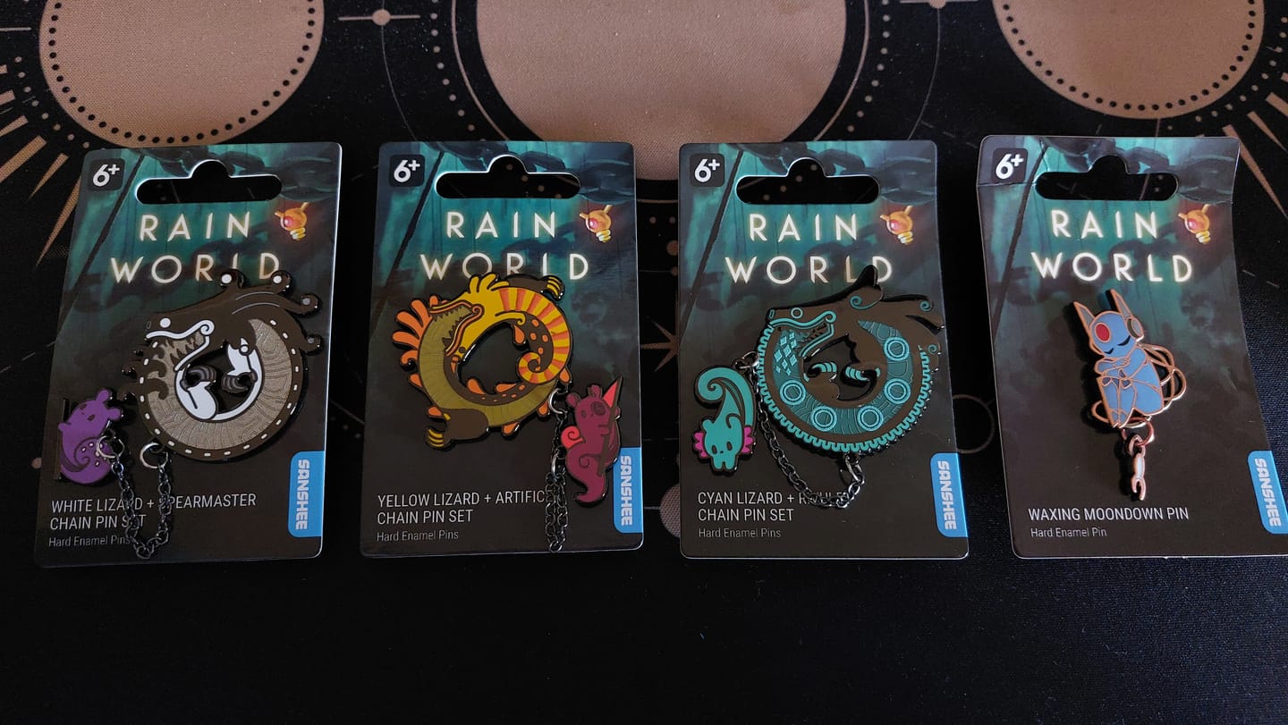 Customer photo review of Rain World - White Lizard Hanger Pin