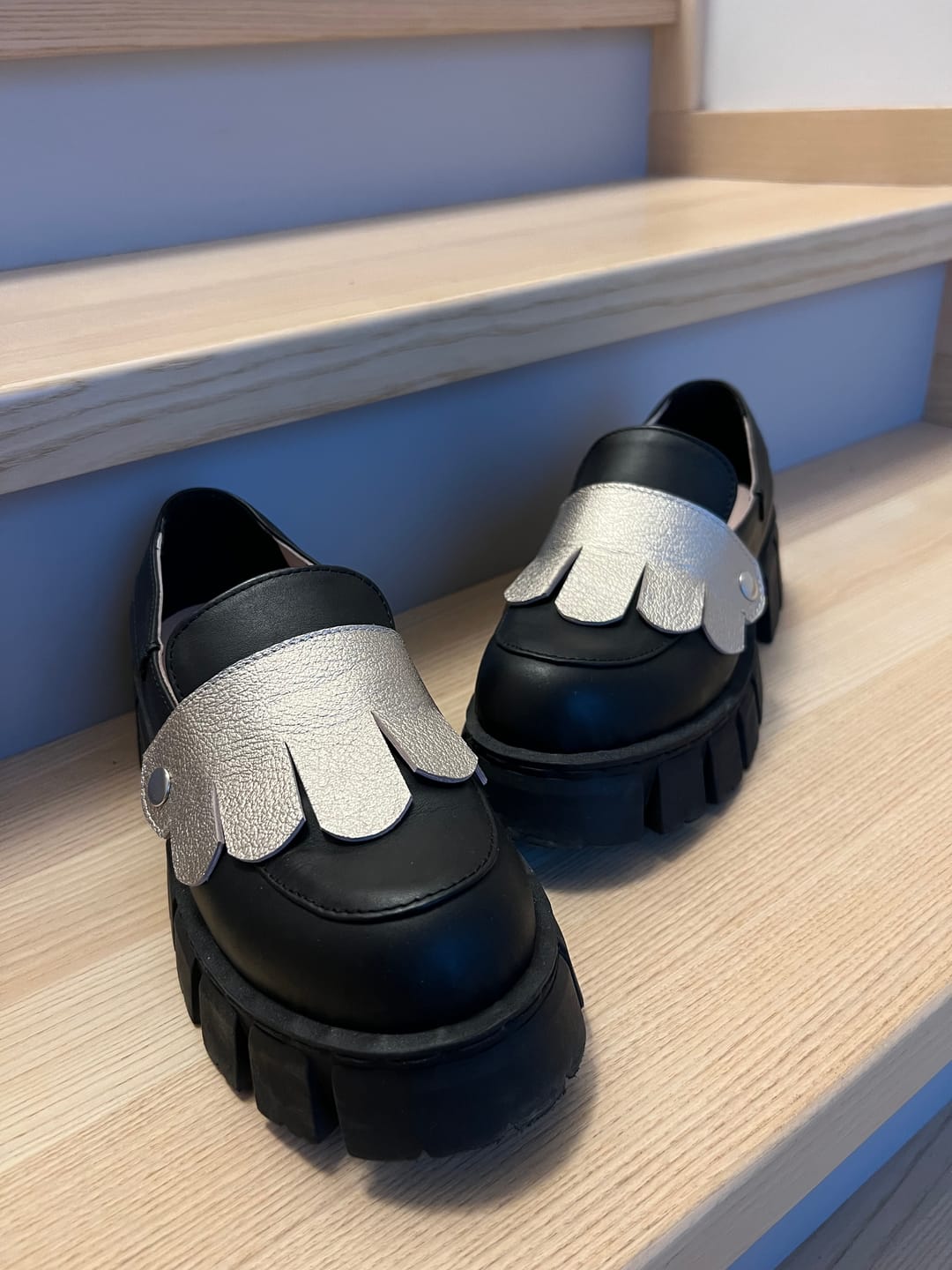 Customer photo review of "Da Vinci Loafers Black"