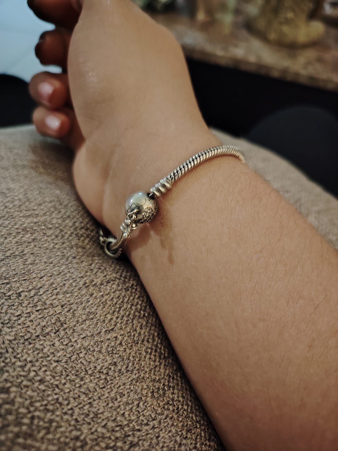 Customer photo review of Pulsera Huella de Perrito Diamantes