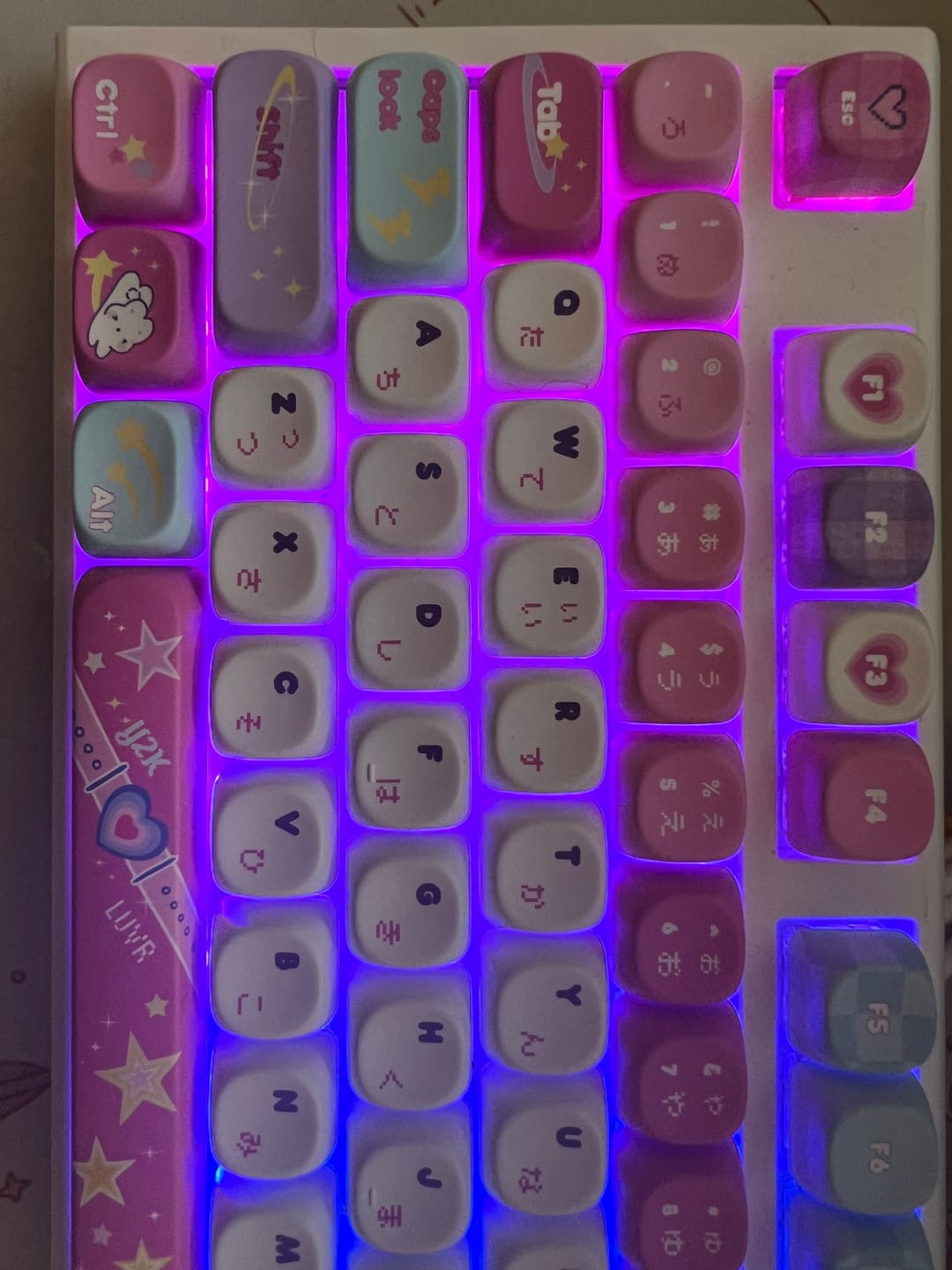 Customer photo review of KiiBOOM x Elyxirine Digital Dreams: Pastel Y2K Keycap Set