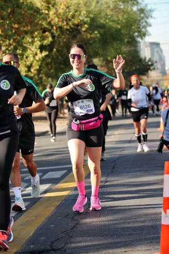 Customer photo review of Calcetin Runner de compresion EVOLRUN Rose