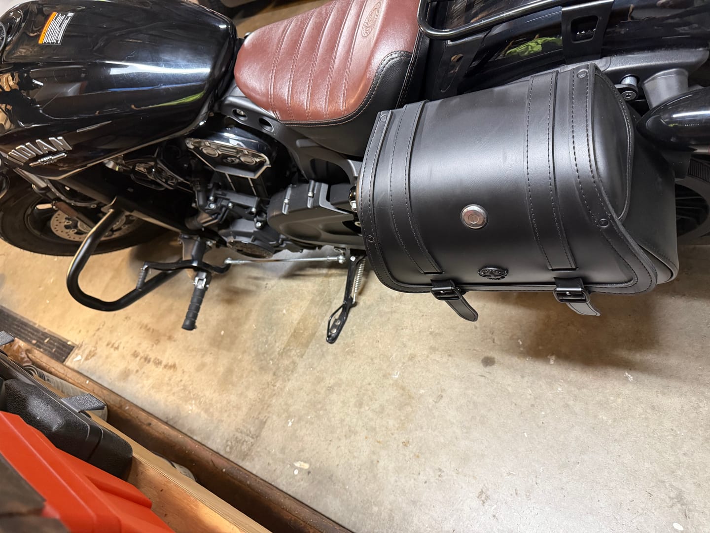 Customer photo review of 25L - SpiritBlade Large  Indian Scout Bobber Leather Motorcycle Saddlebags