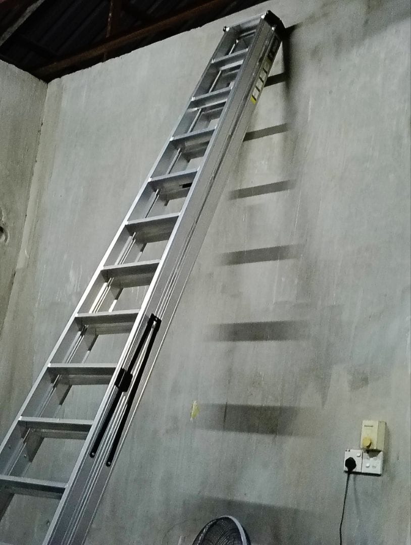 Customer photo review of ✨READY STOCK✨Alumaster Heavy Duty Aluminium Welded Ladder (15 Steps Double Side) AL-DWL70-15S ALUCLASS
