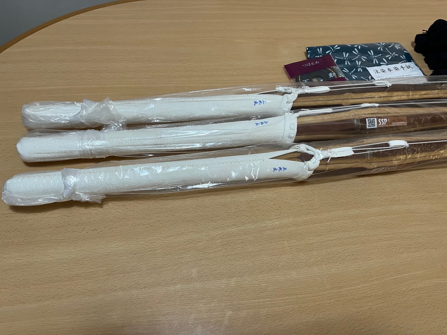 Customer photo review of *NEW!* - Quality Smoked Dobari Jissengata Shinai ‘HIBANA’ - Set of *3*