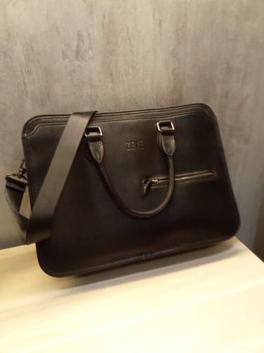 Customer photo review of Belluno Briefcase - Black Pebble Grain Leather