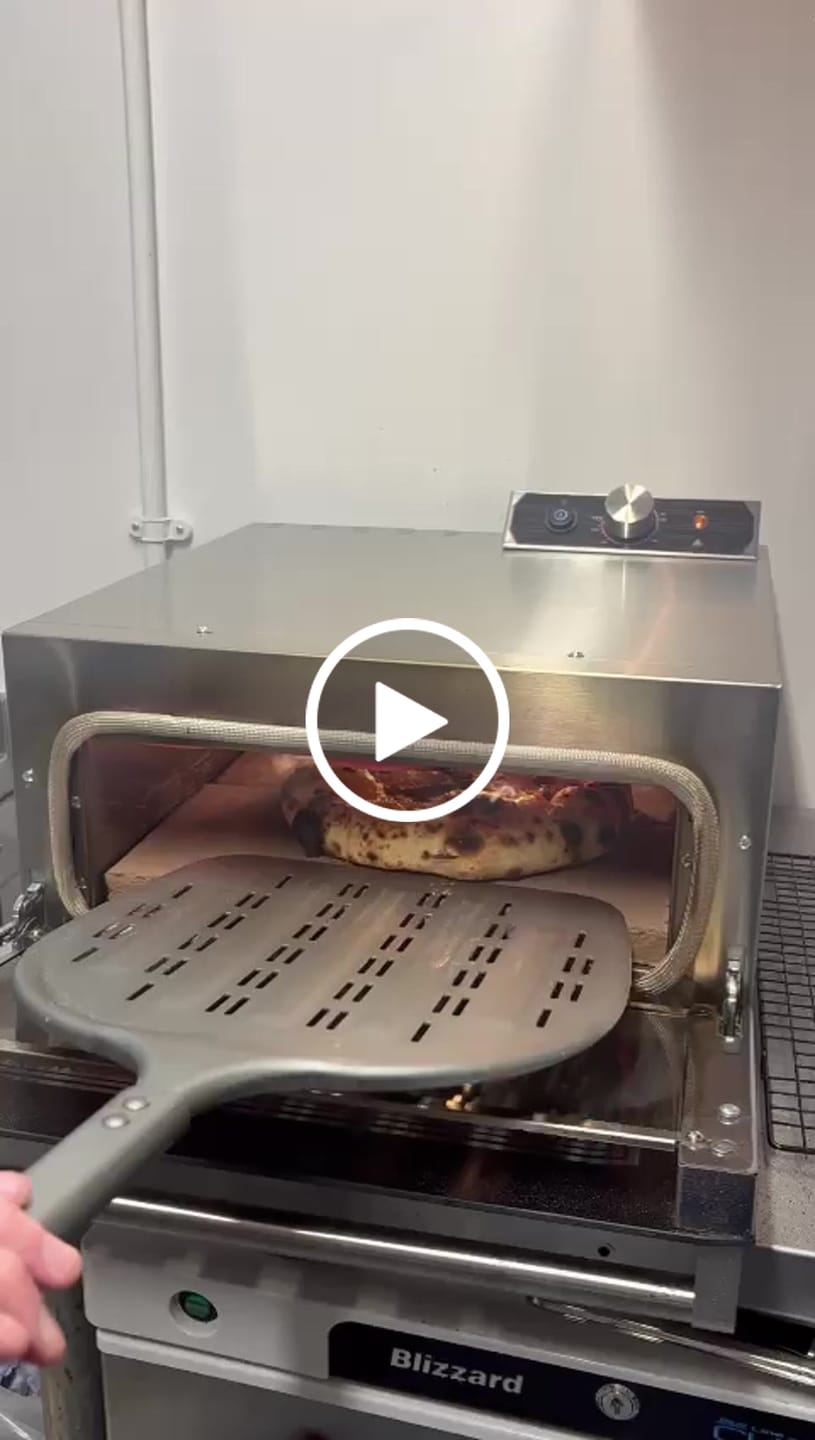 Customer video review of Macte Ovens Voyager SMART | Forno elettrico per pizza e pane