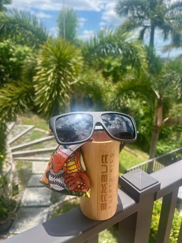 Customer photo review of Mis Raíces Black