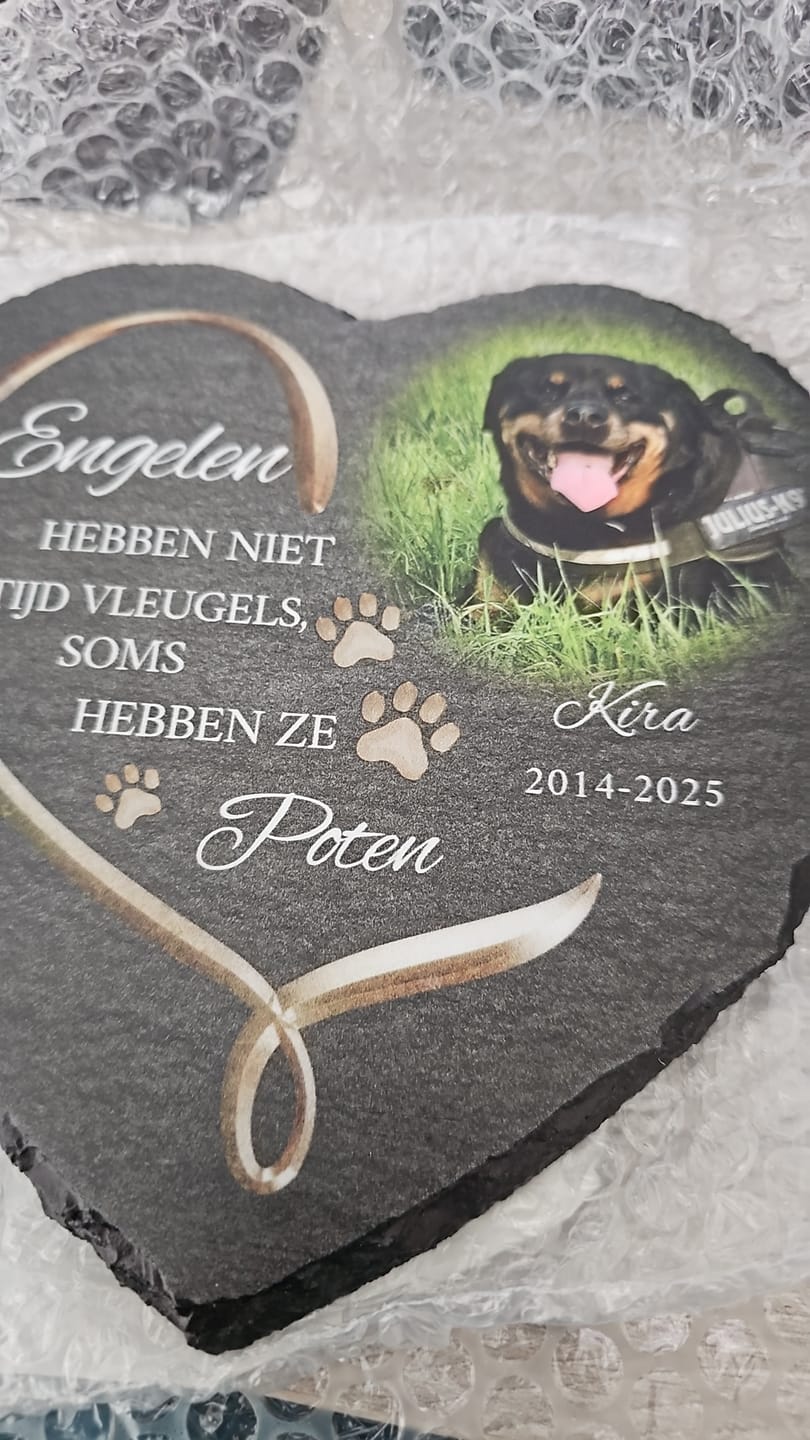 Customer photo review of Engelen hebben poten - Gepersonaliseerde leisteen hart