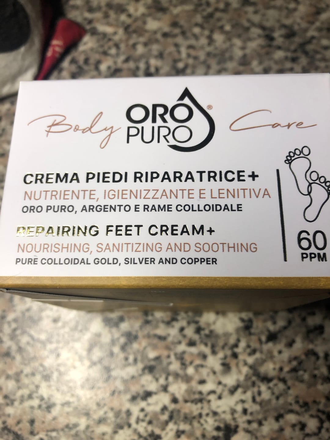 Customer photo review of Crema Piedi Riparatrice con Oro, Argento e Rame Colloidale – Idratante, Antibatterica, Rigenerante