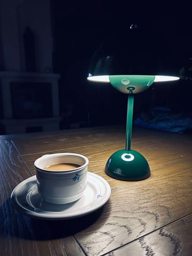 Customer photo review of Bordslampa - Svamplampa Flowerbud - Batteridriven 5000 mAH