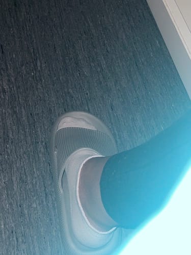 Customer photo review of HappyFlops