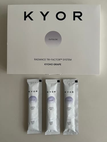 Customer photo review of OUTGLOW - Radiance Tri-Factor™ Jelly