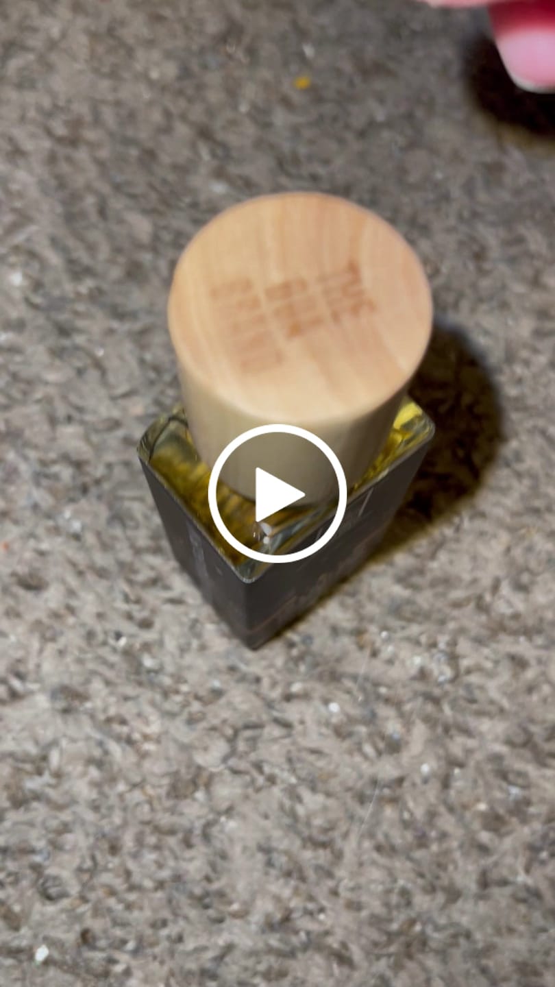 Customer video review of I'm A Sexy Mess Rolling Out Of Bed