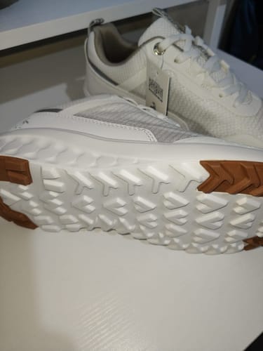 Customer photo review of Tenis Style Carter Blanco