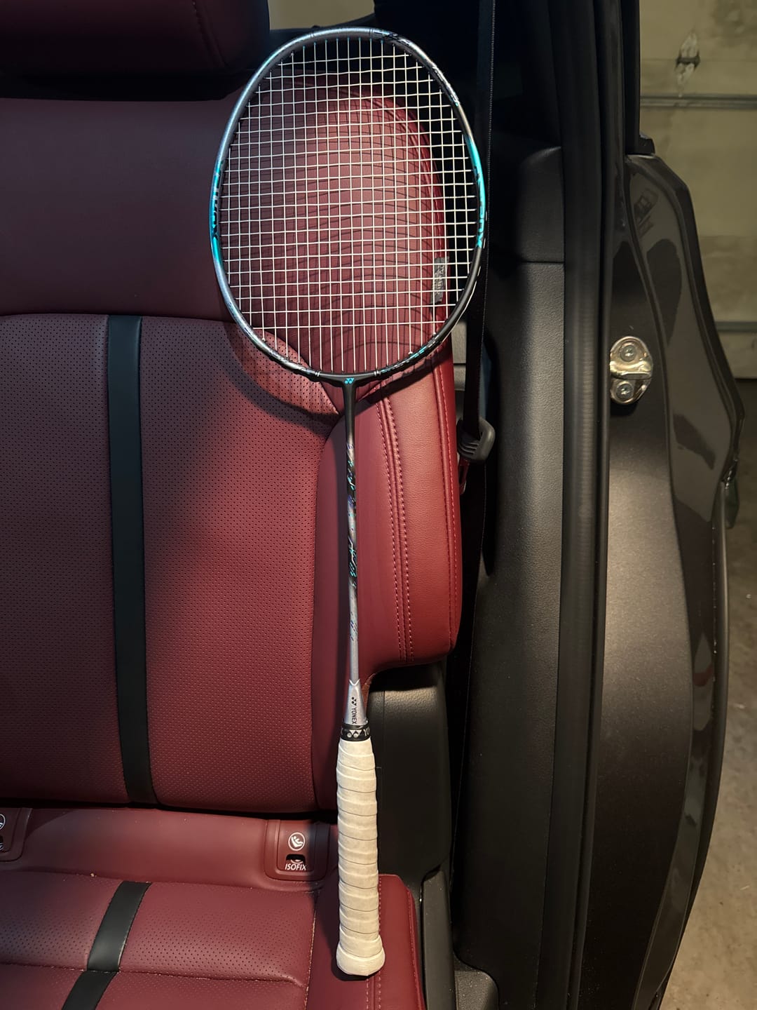 Customer photo review of Yonex ASTROX 88D PRO Unstrung Badminton Racket [Black/Silver]