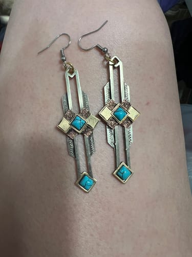 Customer photo review of The Earring Club