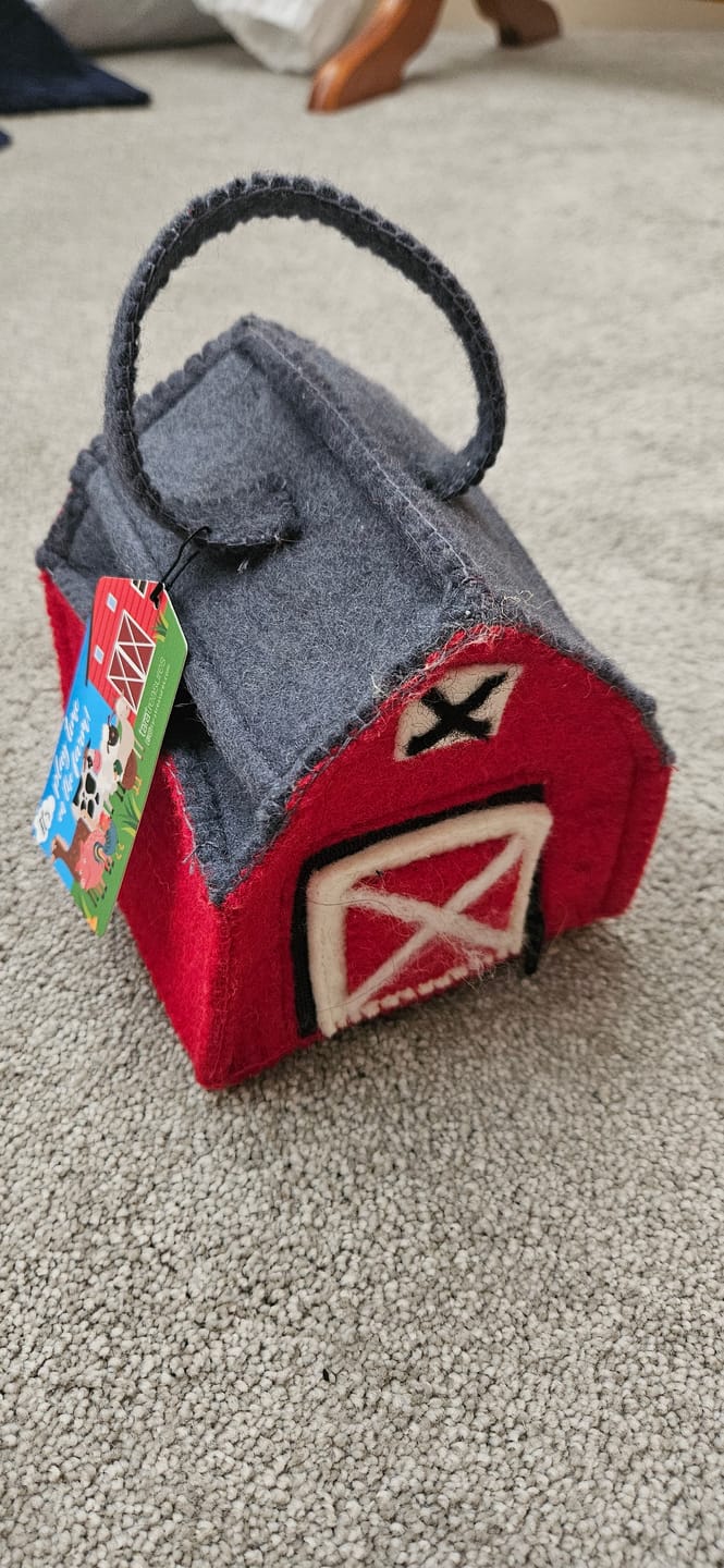 Customer photo review of Finger Puppets - Farm Barn (Farmhouse) Bag