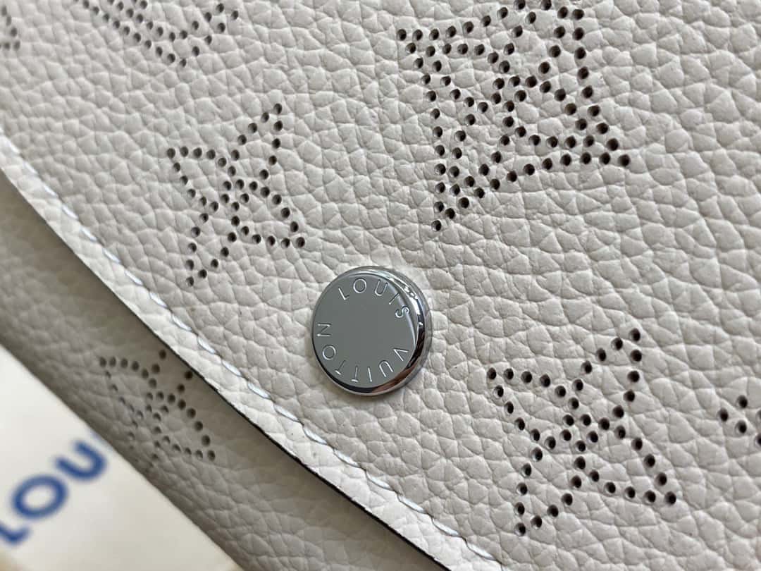 Customer photo review of 【ルイ・ヴィトン】大人気Cléaシリーズ 短財布 柔らかな牛革