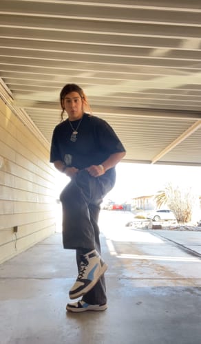 Customer photo review of Purple Hollow Vintage Tee