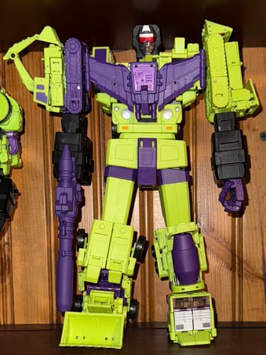 Customer photo review of Magic Square MS Toys Constructor Devastator MS-B37A/38A MS-B39A/40A MS-B41A/B42ACombiner 3 sets Combo Repainted Version 25cm / 9.85"