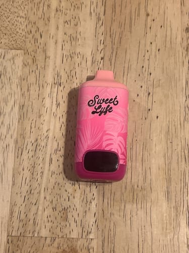 Customer photo review of 7.5ML Disposable - Live Resin • THC Blend - Pink Cherry Gelato - Sativa