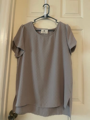 Customer photo review of Stitched Dots Two Scallop Sleeve Tee