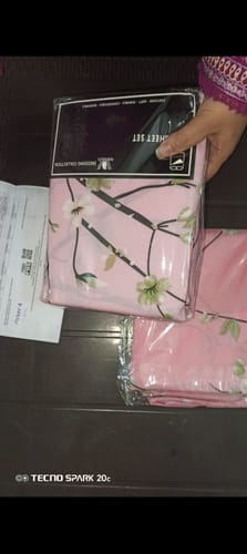 Customer photo review of Floral Pink-Bed Sheet Set