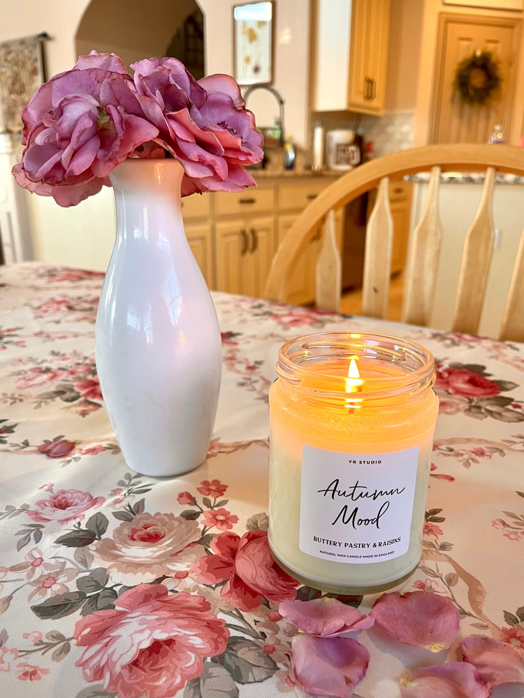 Customer photo review of "Autumn Mood" Buttery Pastry & Raisins Candle
