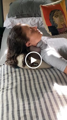 Customer video review of HiZoo - Pillow Neck & Shoulder Massager