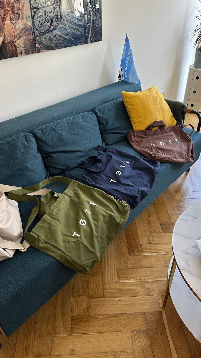 Customer photo review of Brown TØTE Bag