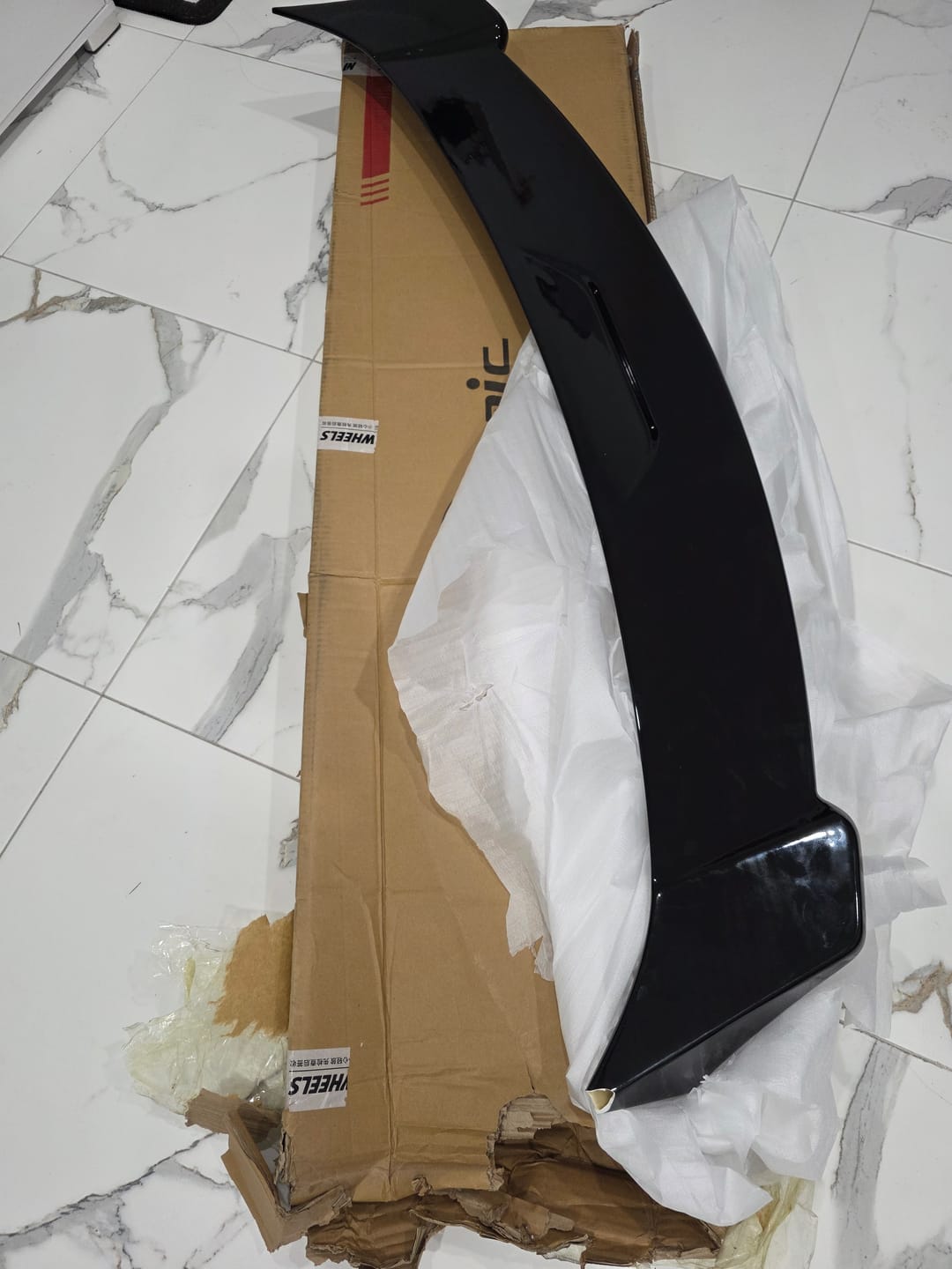 Customer photo review of Rear Spoiler Wing - Glossy Black for 2017-2020 Honda Civic Hatchback
