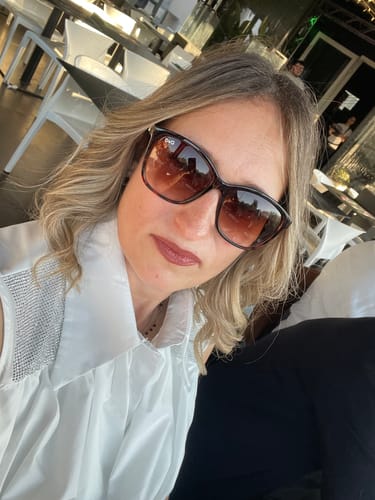 Customer photo review of Camicia Crop a palloncino con strass
