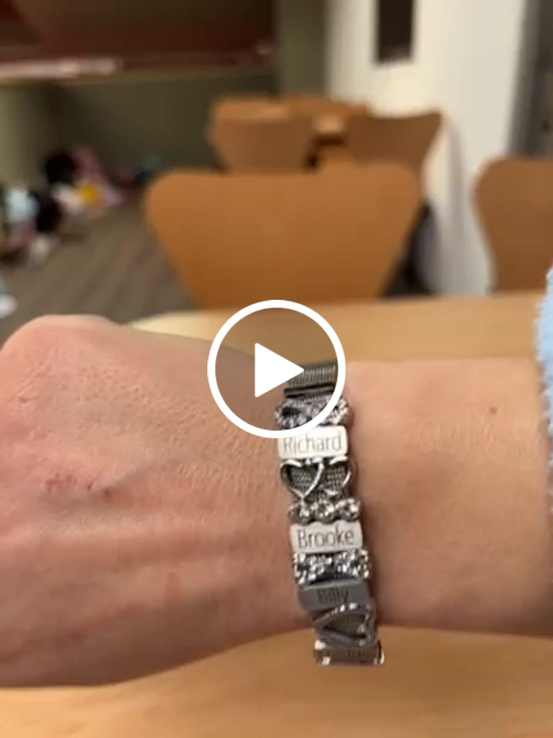 Customer video review of Mesh charm name silver