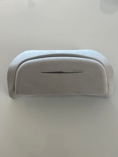 Customer photo review of EVAAM® Sunglasses Holder Storage Box for Tesla Model 3/Y (2020-2023) Gray