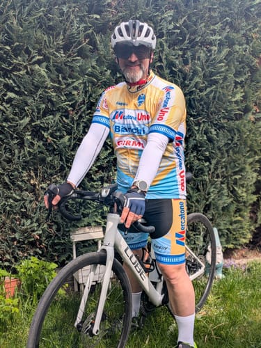 Customer photo review of Mercatone Uno Retro Short Sleeve Cycling Kit
