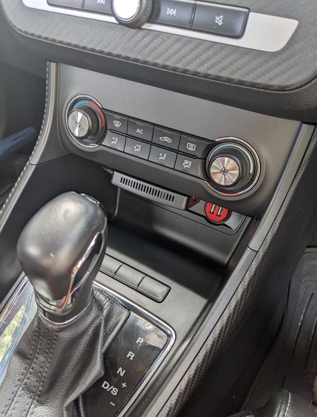 Customer photo review of Smart World Apple Carplay and Android Auto Wireless Adapter CP-AA