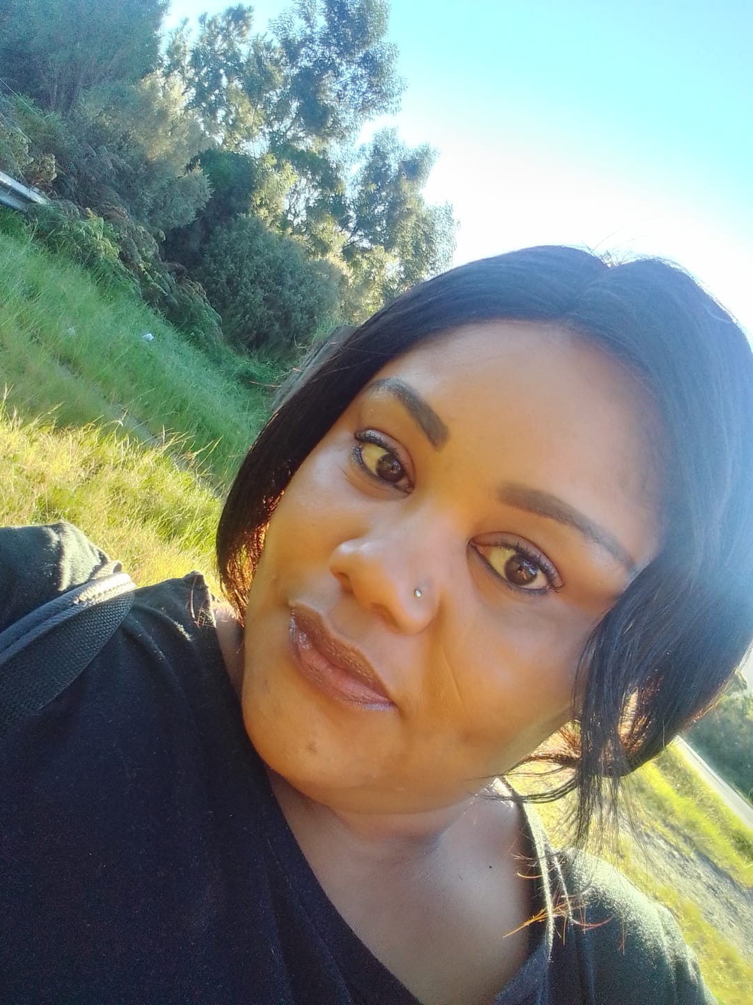 Customer photo review of Brazilian 13x4 Lace Frontal Wig Pixie Cut Col