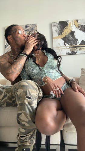 Customer photo review of CAMO SCULPT ZIP-UP JACKET