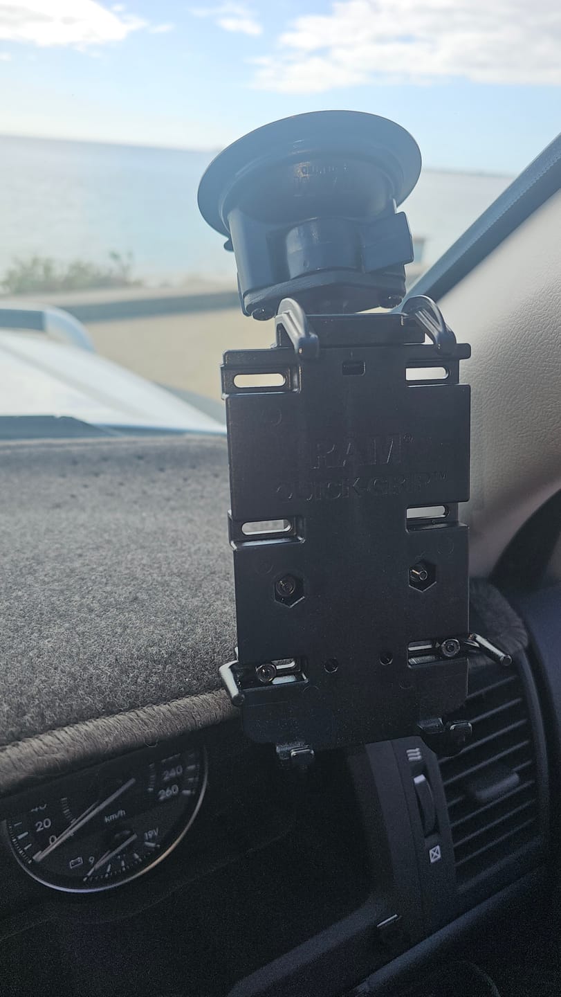 Customer photo review of RAM® Quick-Grip™ XL Large Phone Holder (RAM-HOL-PD4U)