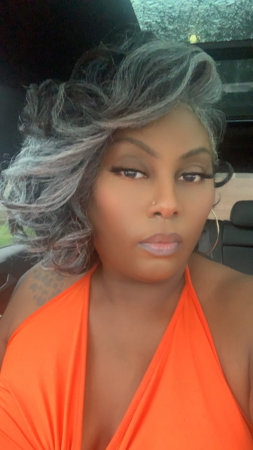 Customer photo review of Sensationnel Curls Kinks & Co Glueless Kinky Edges 13x6 HD Lace Front Wig - 13x6 KINKY BODY WAVE 14"