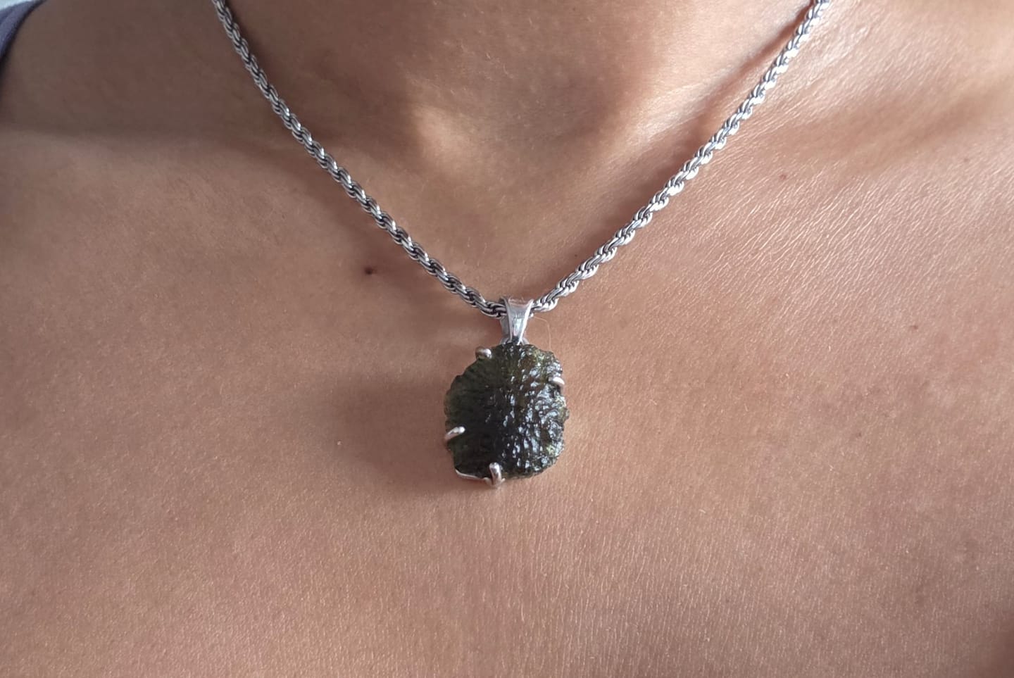 Customer photo review of Moldavite - Necklace pendant - Rough