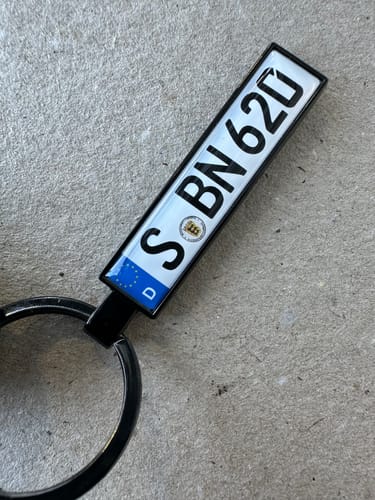 Customer photo review of Kennzeichen Schlüsselanhänger Mini Nummernschild Metall