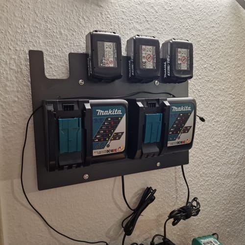 Customer photo review of Wandhalterung für Makita Akkus & Ladegeräte