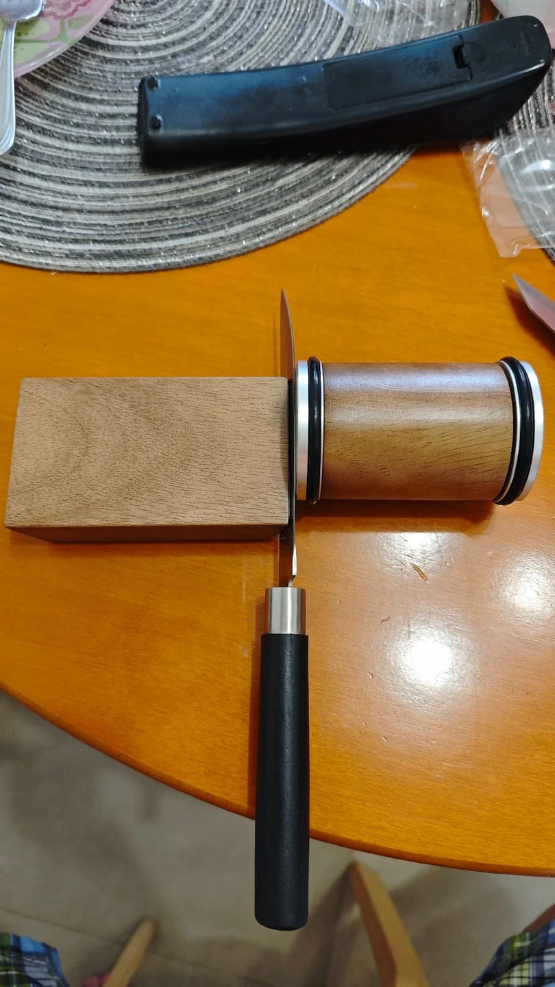Customer photo review of BraaiPlank™ Knife Sharpening Kit with Angle