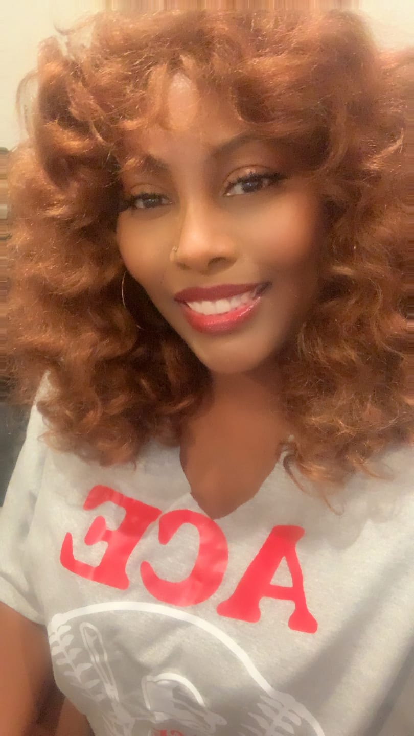 Customer photo review of Sensationnel Dashly Full Wig - UNIT 20